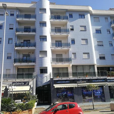 La Casa Di Piero Lejlighed Cosenza Eksteriør billede